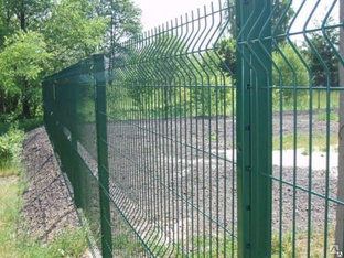 Ворота распашные с заполнением из сварной сетки 1530*3000 мм 