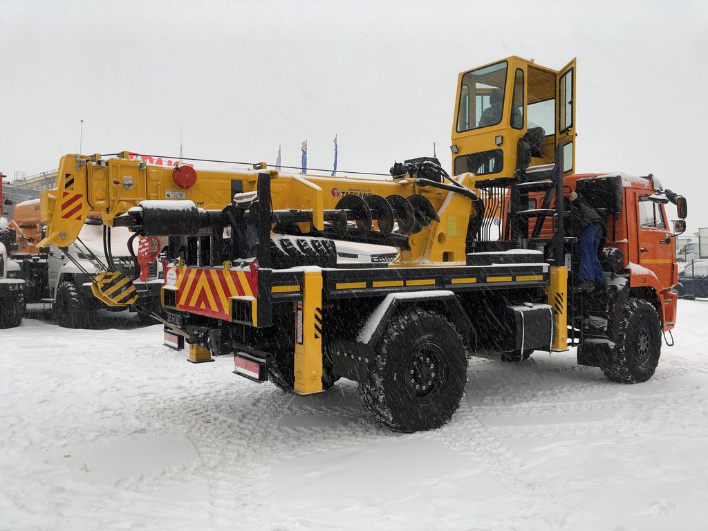 Машина КАМАЗ 43502 (4х4) с буровой установкой TECSIL D 500, цена в Москве  от компании Автокраны Волгоинвест и КМУ Спецтехника