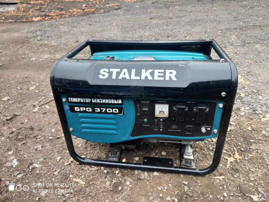 Генератор stalker. Сталкер и Генератор бензиновый. Бензогенератор Stalker. Электрогенератор сталкер. Генератор Stalker 3,7.