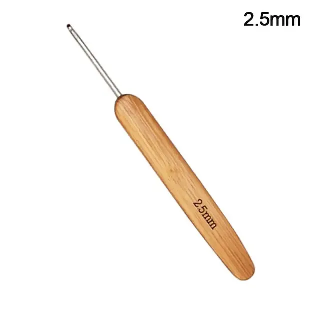 Крючок с деревянной ручкой (2,5) 2