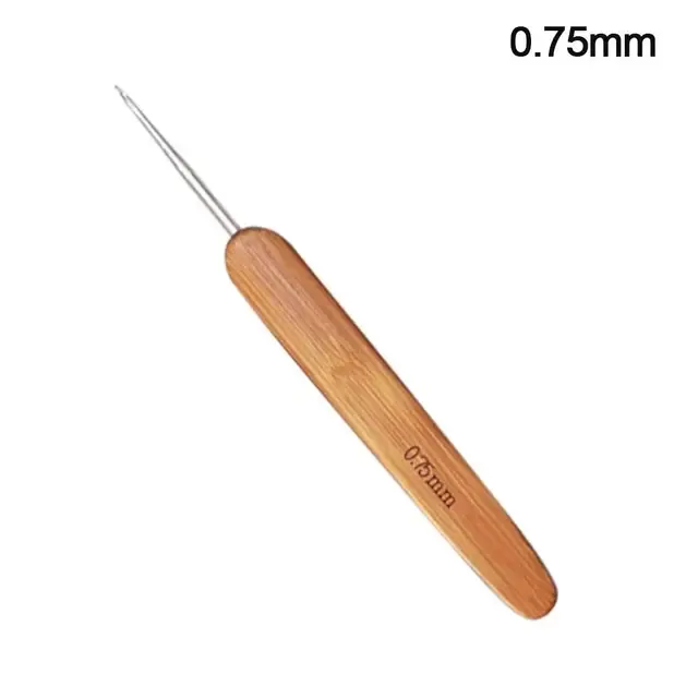 Крючок с деревянной ручкой (0,75) 2